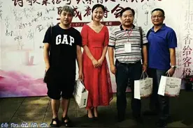 27位“头条诗人”获奖，“江油诗群”成杜甫草堂明星图片