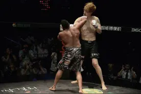 ROAD FC 2015三大经典KO回放 麦提·莫瞬间完胜图片