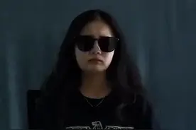 在电影院看4D哪吒，4D特效精彩绝伦。视频封面