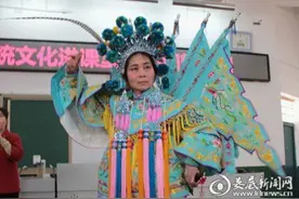 娄底九小开展“传统文化进课堂”主题班会活动图片