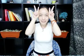 南红手镯款式大全！选择对的手镯才能散发女人的独特气质！视频封面