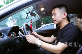 车子方向盘突然锁死，有车钥匙也转不动，别着急，老司机教一招，轻松解决视频封面