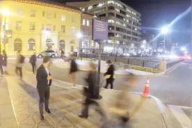 全球首条智能商业街逆天了！走路能发电，步数还能抵钱视频封面