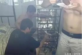 大学宿舍真的是藏龙卧虎！厕所吃泡面宠物养鳄鱼鞋架搞烧烤！图片