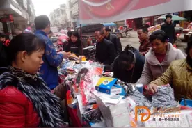 赶集练摊生活，日赚500-1000元。图片