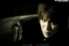 一人一首成名曲，薛之谦《认真的雪》，温柔的感动图片