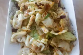 爆炒卷心菜图片