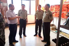 达州军分区领导莅渠县三汇镇检查指导武装工作图片