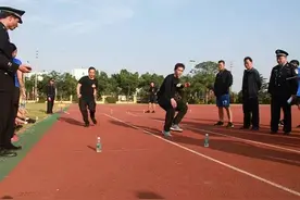 各位准阿SIR们看过来，你不能错过的人民警察体能测评攻略来了！图片