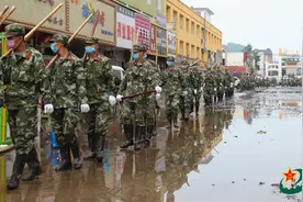 永吉，重建家园，武警官兵与你同在图片