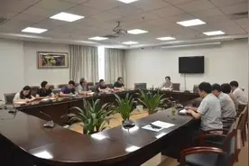 「市县热线」嘉兴市传达学习省统一战线暑期读书会精神图片