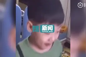 小朋友被老师说长胖了边哭边运动 越想越委屈蹲角落里呜呜呜图片