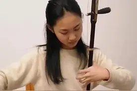 二胡演奏为抗疫加油丨 “武汉伢宅家战疫”短视频选登图片