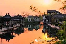 我们在陌生的他乡寻找安宁，家乡却成了内心的净土｜冷月专栏图片