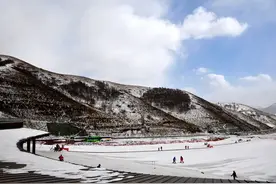 驭雪崇礼？别闹，我是来看吴莫愁的图片