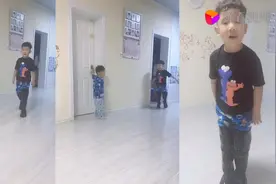哥哥穿上妈妈的靴子，没想到他竟这样吐槽，老妈差点笑岔气图片