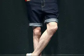 牛仔短裤，潮男的夏日清凉首选图片