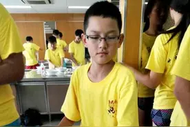 华裔青少年走进扬州中餐繁荣基地 体验中华美食图片