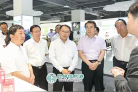 迪庆州党政代表团实地考察奥斯迪（昆明）电子商务交易产业园图片