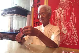 江西耄耋老人指尖上的“八一南昌起义”(图)图片