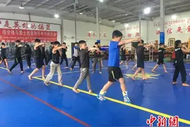 凉山调查“格斗孤儿”事件：若违反义务教育法会处理图片