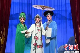 “梅花奖”得主孙劲梅专辑首发：唱不尽，程派青衣图片