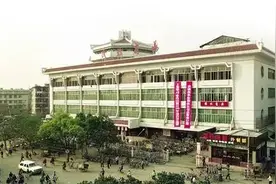 忆南宁｜老南宁的“淘货圣地”——民族商场图片