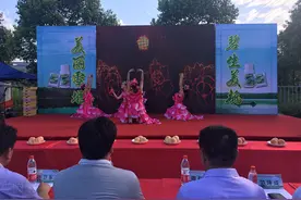 常州雪堰镇举办首届“醉美桃王”评比大赛图片