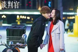“轻熟御姐”爱上“傲娇萌弟”！杨幂黄子韬甜蜜亲吻图片