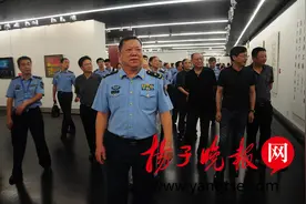 “擎天东南写忠诚”美术书法作品展在宁举办 90余幅作品彰显铁鹰凌云志图片