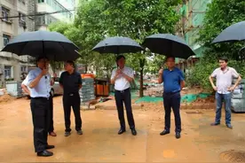区领导察看城市建管项目，强调抓项目就是抓发展！图片