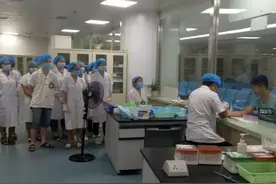 梁平区人民医院开展职业暴露应急演练图片