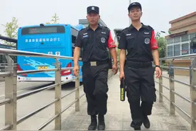 杭城公交车都配了“破玻神器” 长啥样？图片