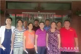 30年老同学再聚首 老兵车队爱心传递情暖人心图片