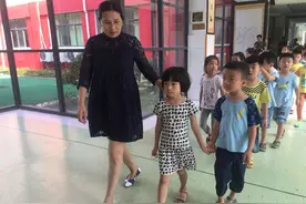 从今天起，我是小学生了！28日起，临沂各小学新生开始陆续报道图片