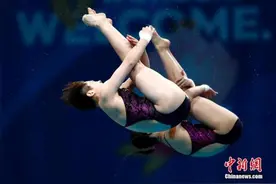 世锦赛女子10米台中国丢金 任茜泪洒赛场图片