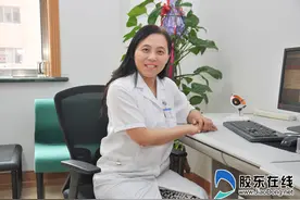 烟台毓璜顶医院眼科专家走进牟平中医院义诊图片