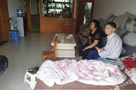 爸妈你们什么时候能回次家呢 留守姐弟暖心呼唤期待团圆图片