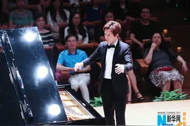 自弹自指肖邦经典 李云迪中国巡演完美收官图片