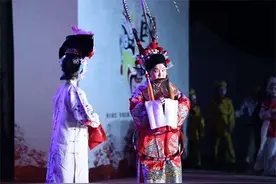 玉蜓公园举办传统戏曲展演活动 多位名家亮嗓图片