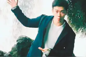 留学生 管理好你的社交账号图片
