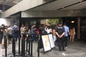 在“网红店”排队的都是谁？图片