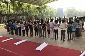 这段时间团团频繁出席各大场合，究竟所为何事？图片