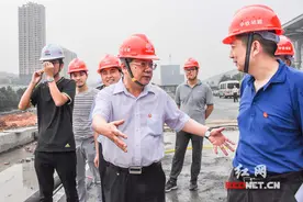 易鹏飞：郴州西站改扩建工程确保11月底完工图片