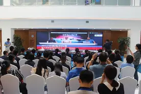 漂洋过海“对话”科考船 孩子们燃起海洋科考梦图片