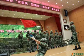 原来兵哥哥唱歌这么好听图片