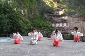 体育+旅游正当时图片