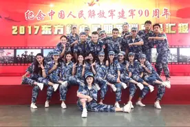上戏表演系军训照曝光《家有儿女》小童星变帅气图片