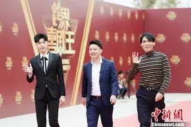 《跨界喜剧王》第二季巅峰决战夜 红毯星光熠熠图片