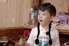 萌炸！Jasper大耳朵似图图 嗯哼的辫子俏皮会说话图片